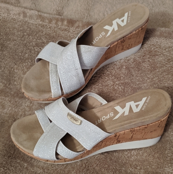 anne klein wedge shoes